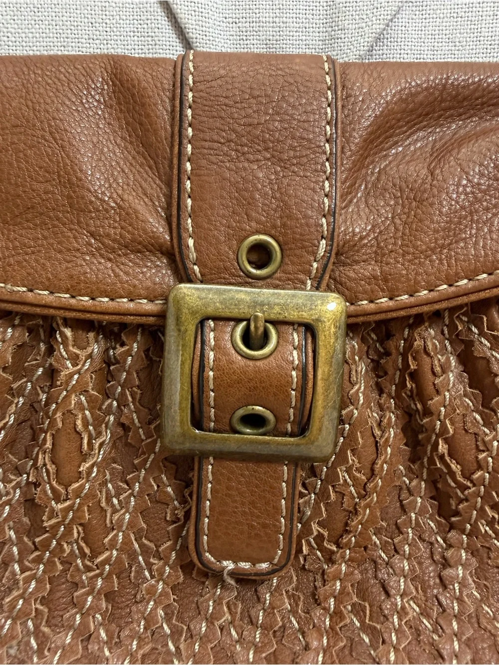 Gianni Bini Brown Leather Hobo Shoulder Bag Brass Hardware Pirse